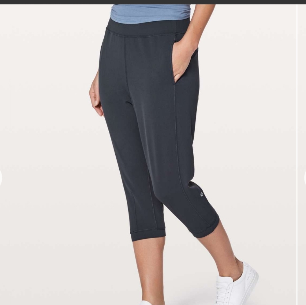 Lululemon Rejuvenate Crop *18" Blue Tied - soft nulu